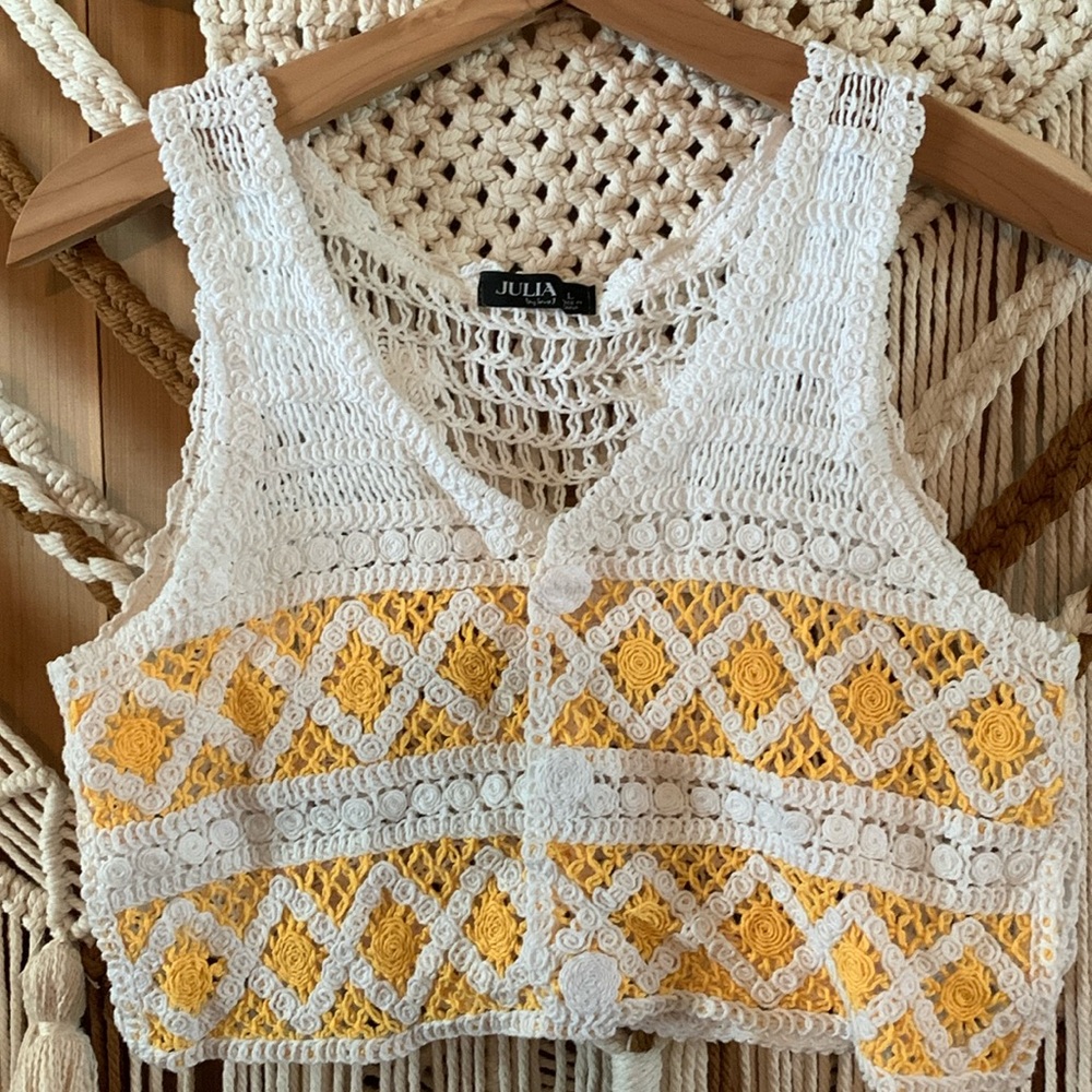 Julia By Love J Yellow Crochet Cropped Vest Top Size Large